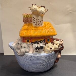 Vintage Ceramic Noah's Ark Cookie Jar Jay Imports Animals- READ